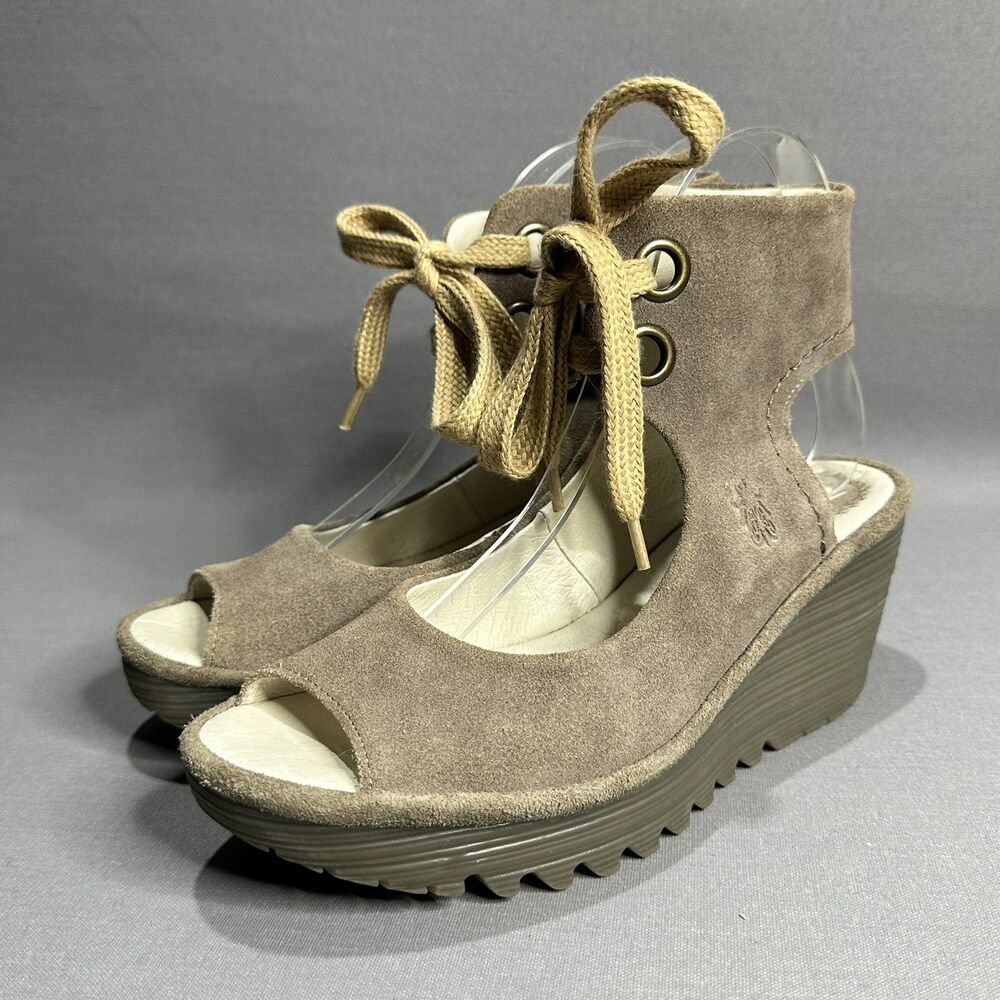 Fly London Yaffa Sandals Size 37 US 6.5-7 Taupe Suede Boho Lace Up Gladiator